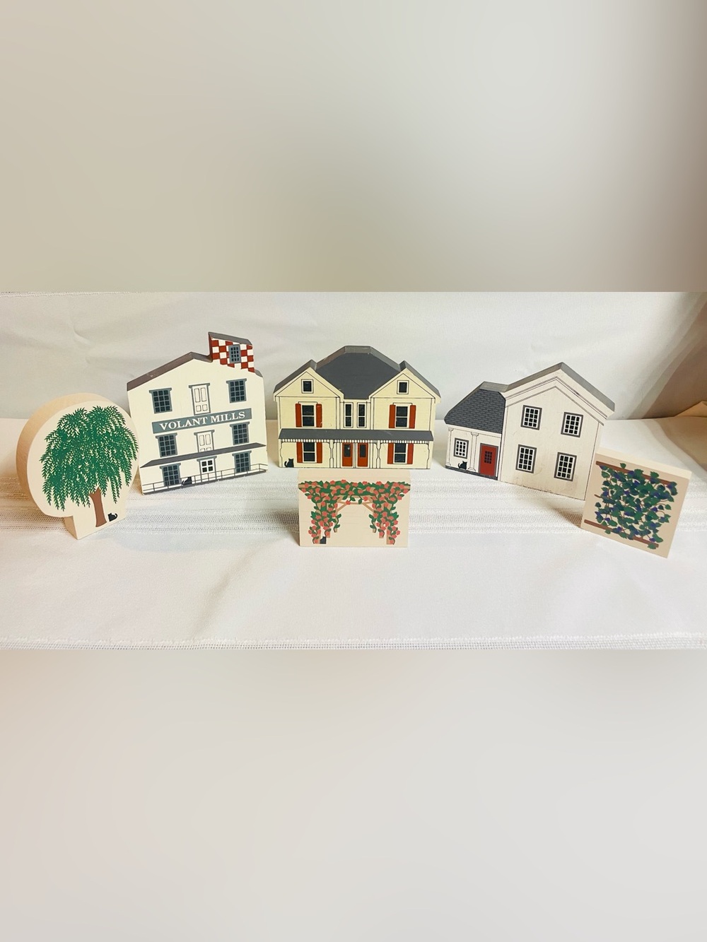 The Cat’s Meow Wooden Village Houses Rose Vine Willow Tree Grape Vine Set of 6